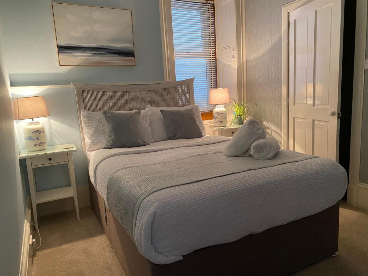 The Old Rectory Bed & Breakfast Largs Bagian luar foto