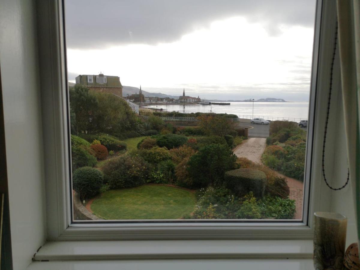 The Old Rectory Bed & Breakfast Largs Bagian luar foto
